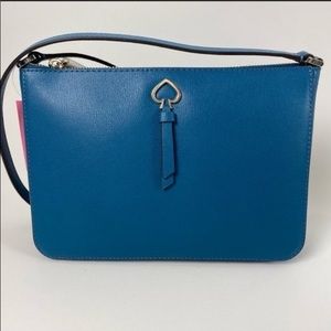 Kate Spade Crossbody Bag new w/o tags excellent condition. Carried on time💙